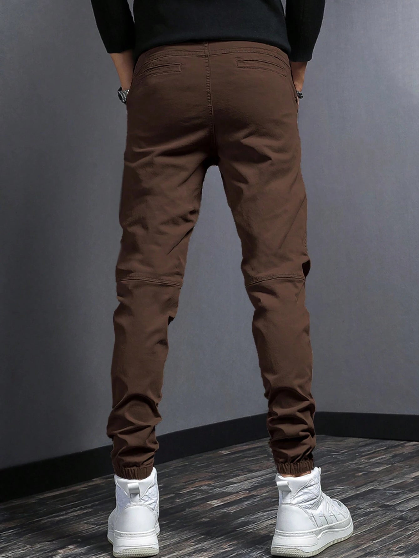 Manfinity Hypemode Men Solid Slant Pocket Pants