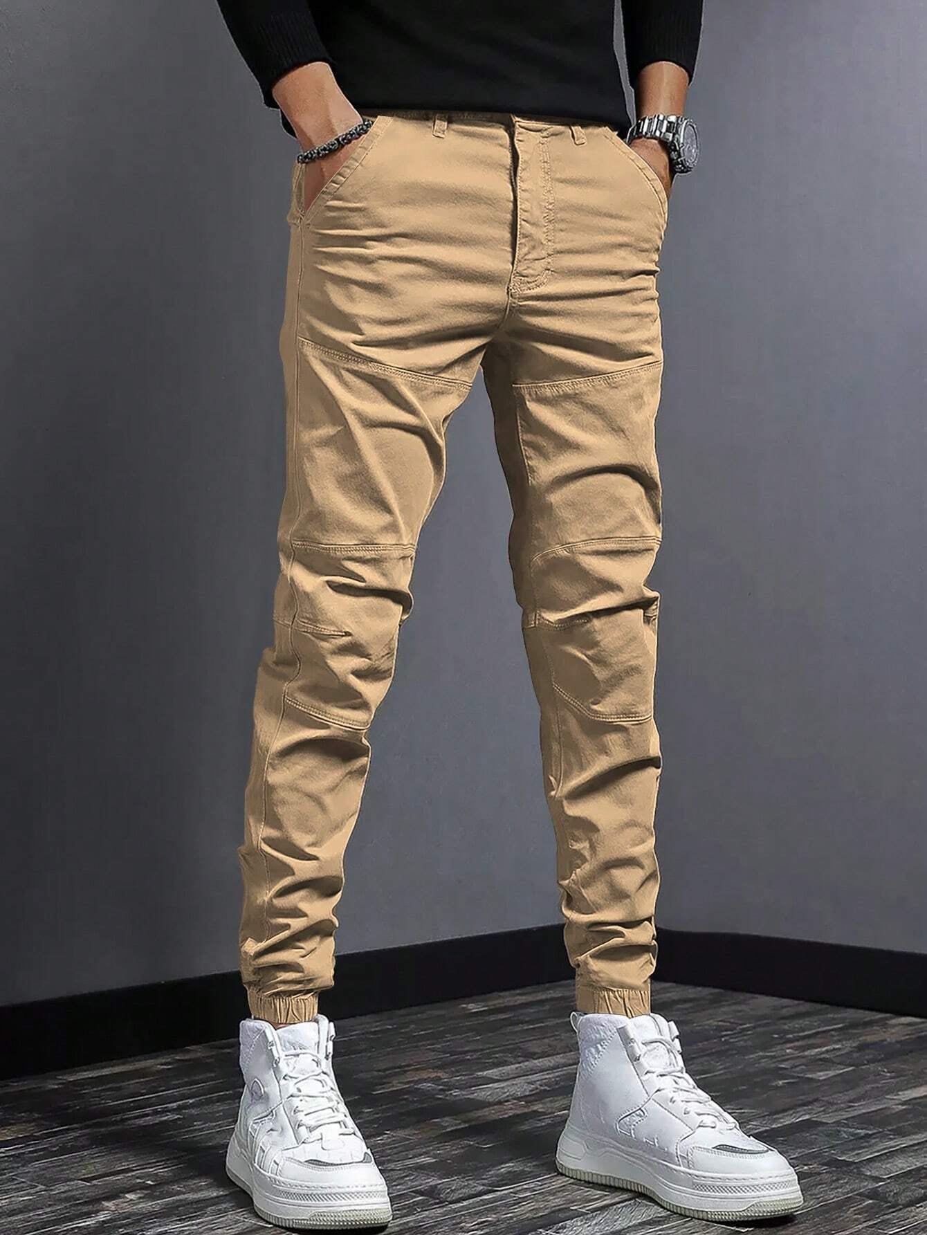 Manfinity Hypemode Men Solid Slant Pocket Pants