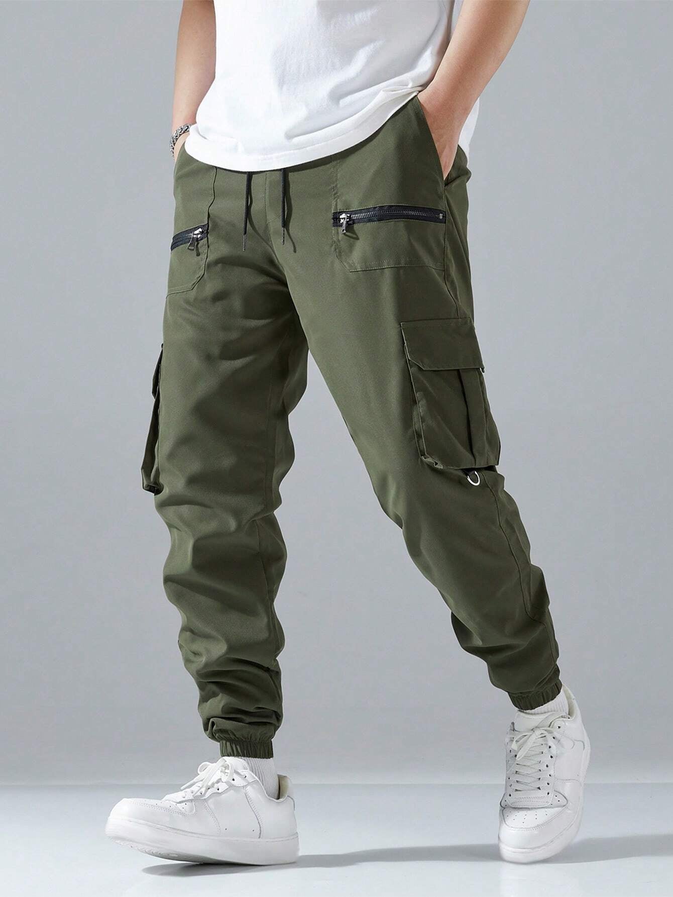 Manfinity Loose Fit Men'S Cargo Pants with Flap Pockets, Side Drawstring and Elastic Waist