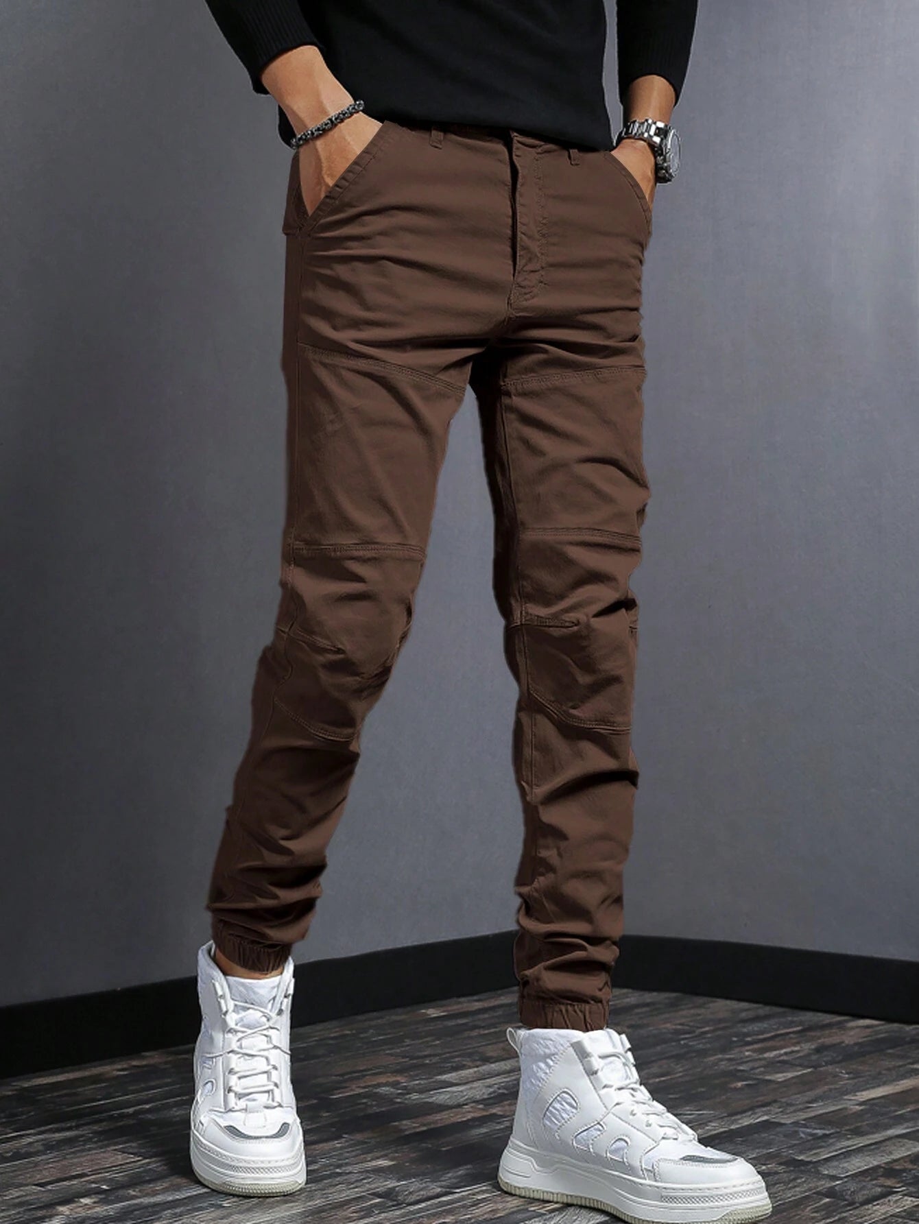 Manfinity Hypemode Men Solid Slant Pocket Pants