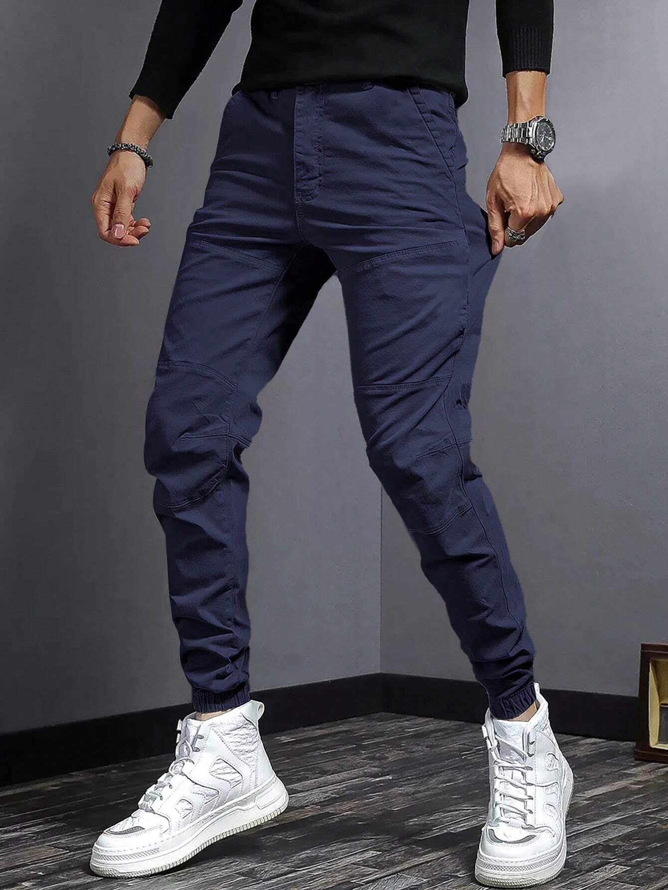 Manfinity Hypemode Men Solid Slant Pocket Pants