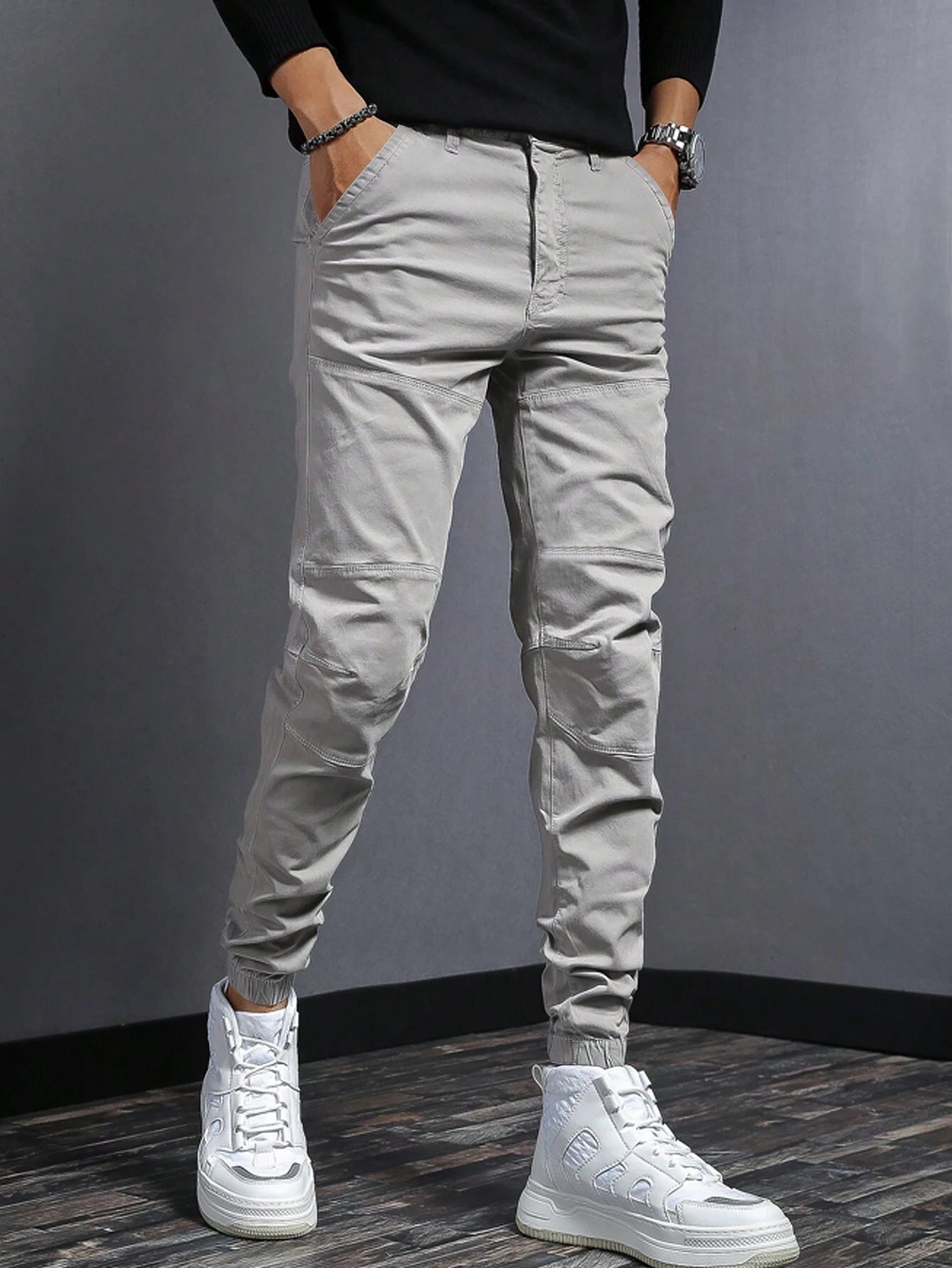 Manfinity Hypemode Men Solid Slant Pocket Pants