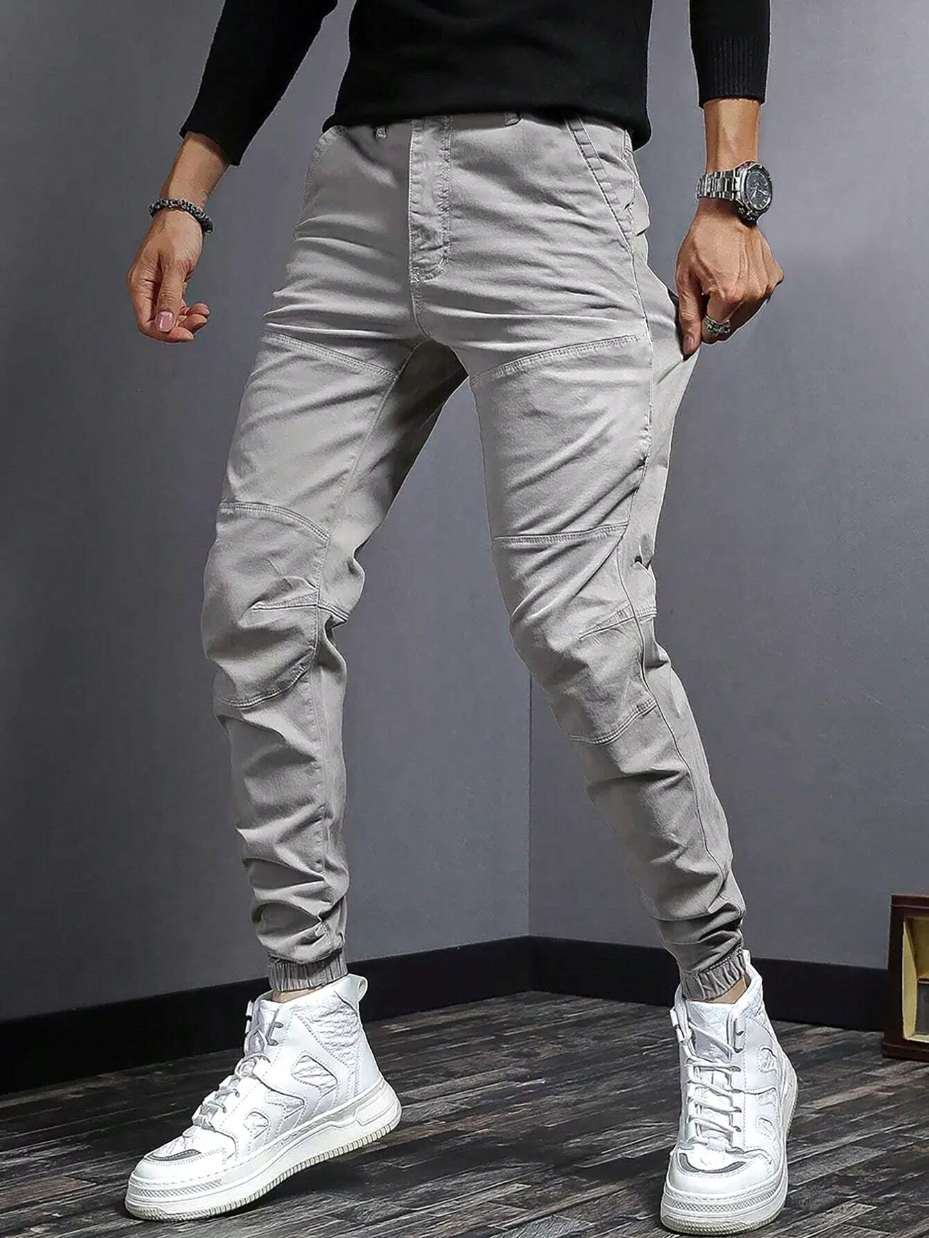 Manfinity Hypemode Men Solid Slant Pocket Pants