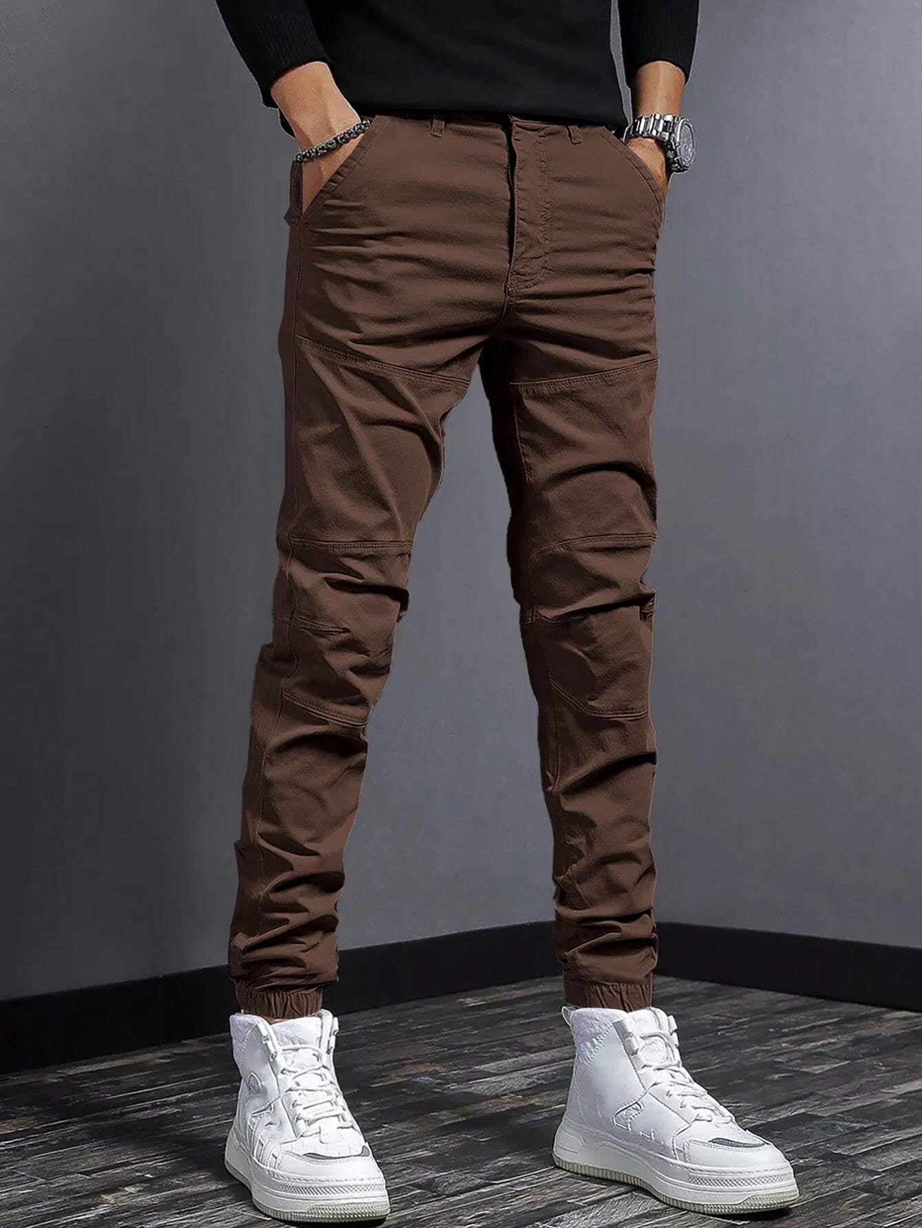 Manfinity Hypemode Men Solid Slant Pocket Pants