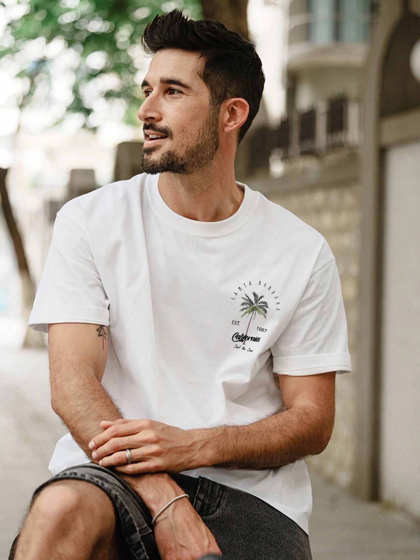 Men Coconut Tree & Letter Graphic Tee