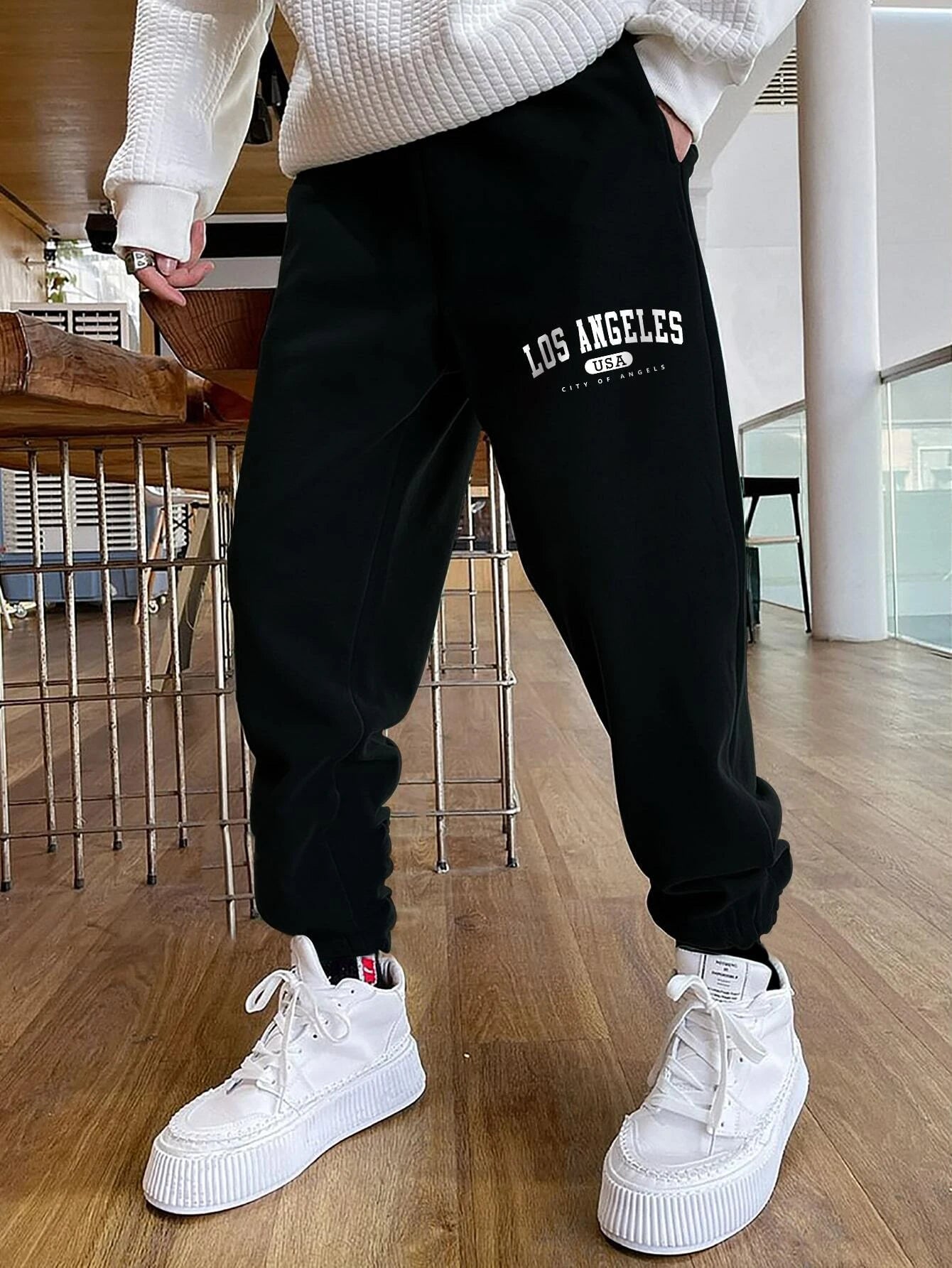 Manfinity Sporsity Men'S Loose Fit Letter Printed Sweatpants with Drawstring Waist